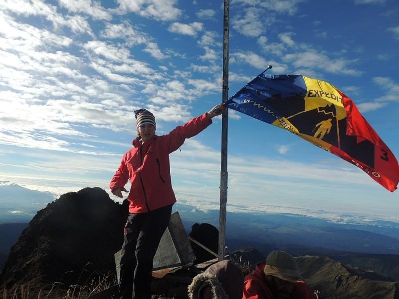 Record ameţitor! O alpinistă de 13 ani ne face mândri că suntem români! A stabilit un nou record mondial