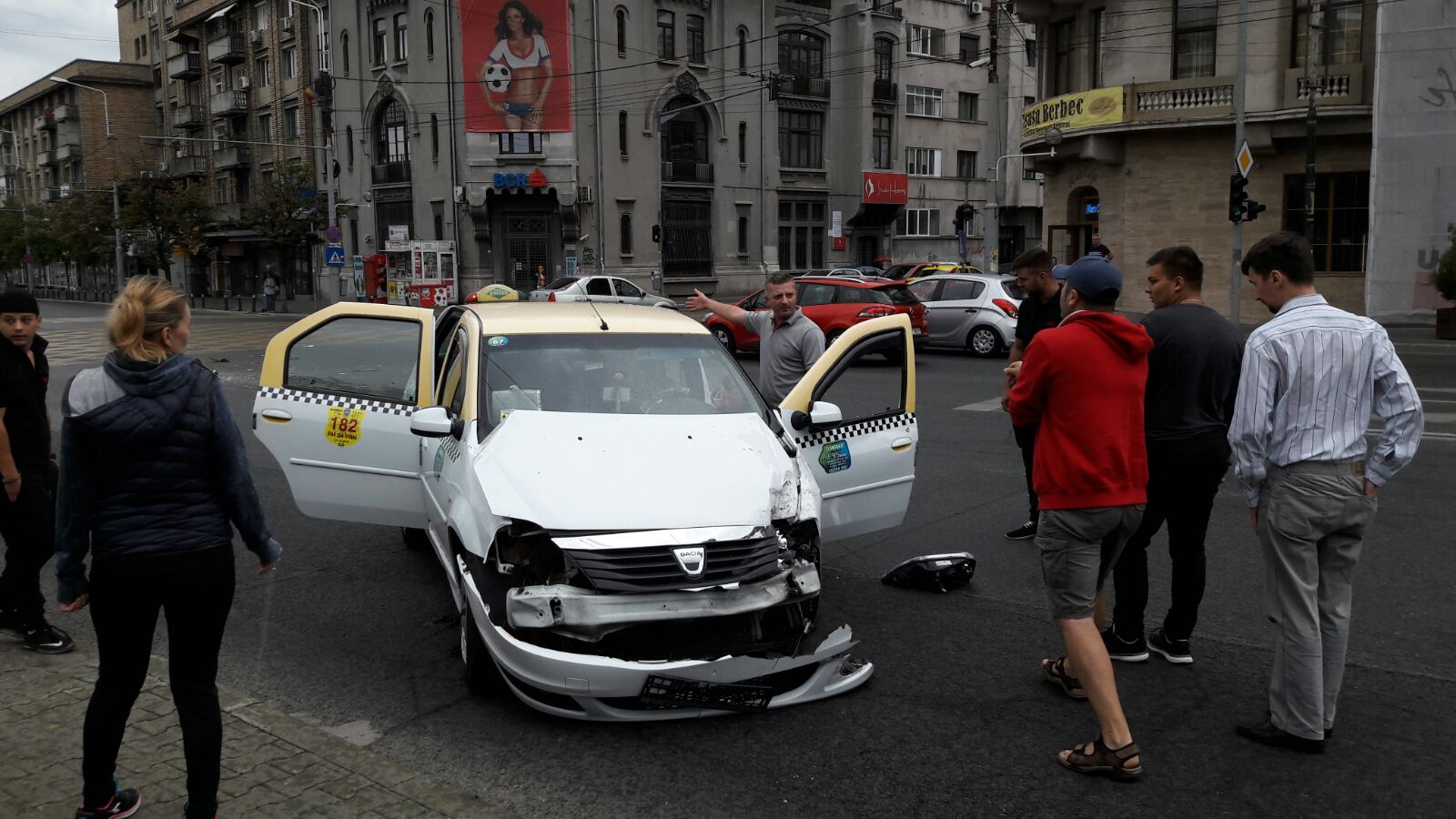 accident cu taxi