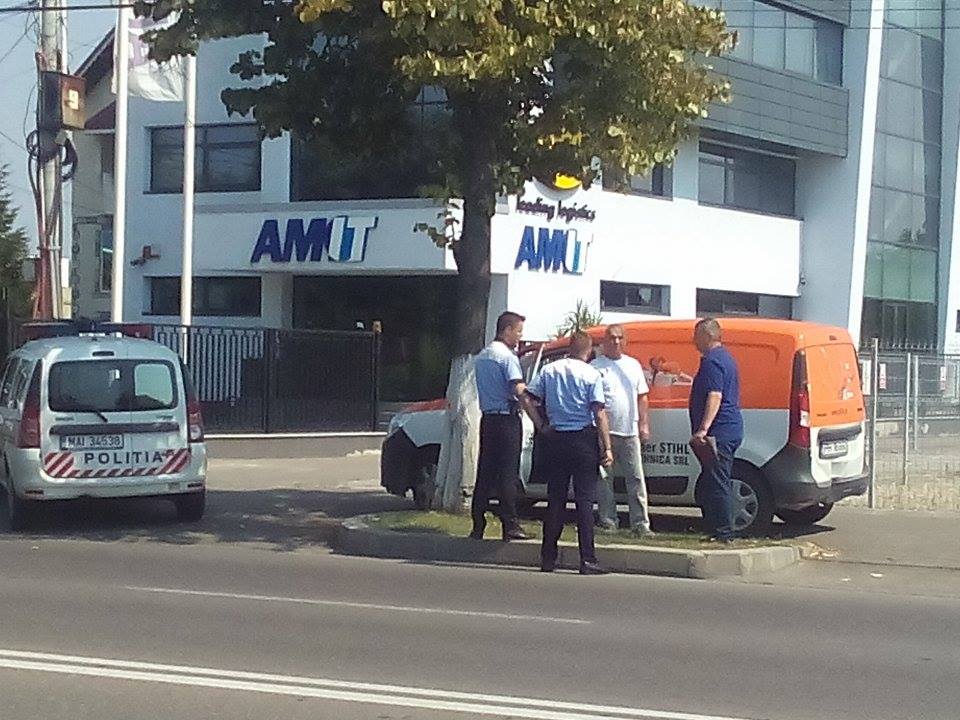 La un pas să fie lovit pe trecere! Un jurnalist ploieștean s-a salvat în ultima clipă
