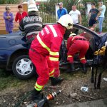 Patru Două autoturisme s-au ciocnit violent la Mizil. Patru persoane implicate