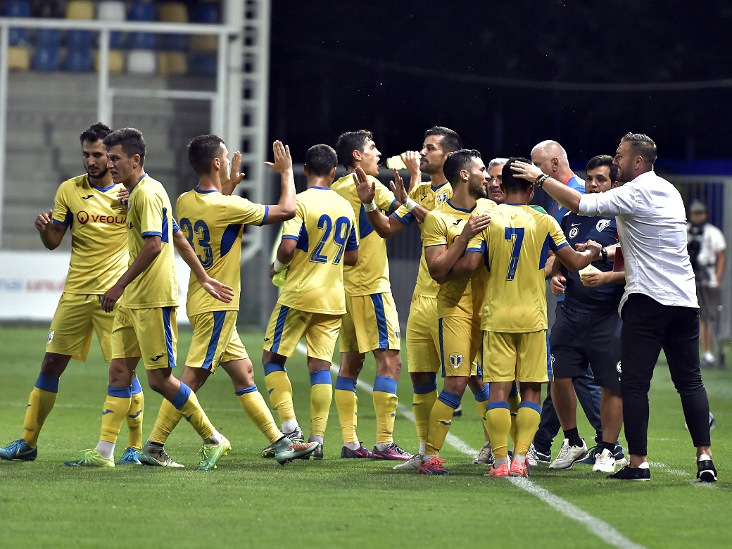 FOTBAL:PETROLUL PLOIESTI-CSM FLACARA MORENI, CUPA ROMANIEI (12.09.2017)