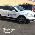 A parcat autoturismul pe locul special destinat persoanelor cu handicap