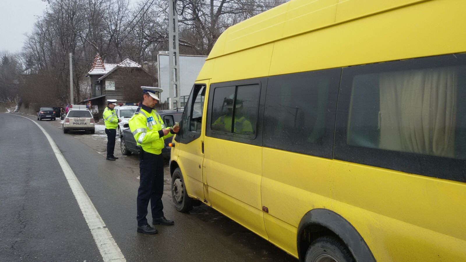 FOTO/ acţiune rutieră în desfăşurare în Prahova. Spaima şoferilor, în acţiune Vezi unde se acţionează