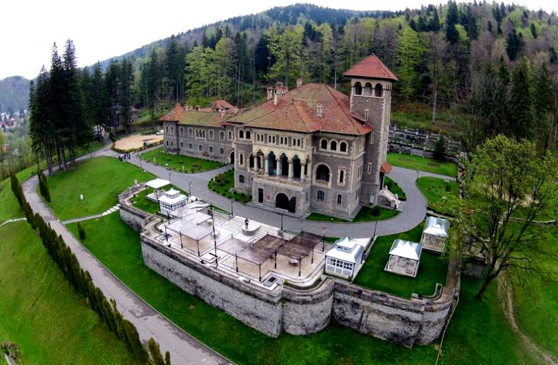 Castelul Cantacuzino sursă foto libertatea.ro