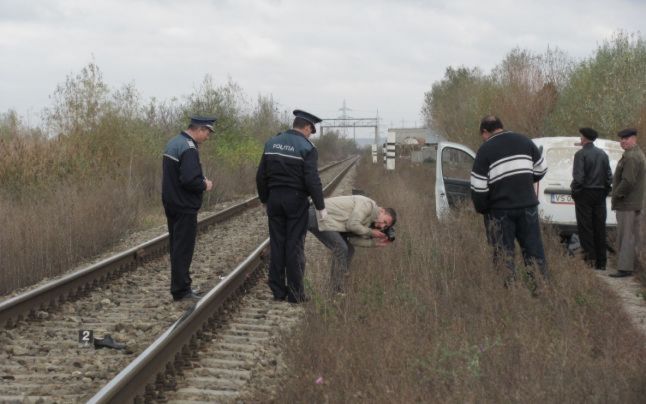 aruncate din tren sursă foto Adevarul