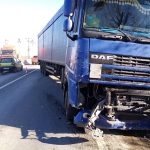 accident cu tir pe dn1d