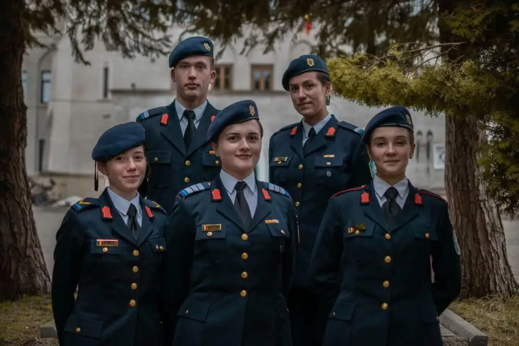 Promovarea carierei militare