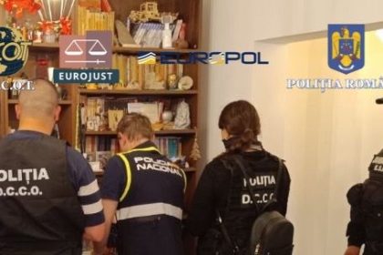 Grup infracțional internațional destructurat