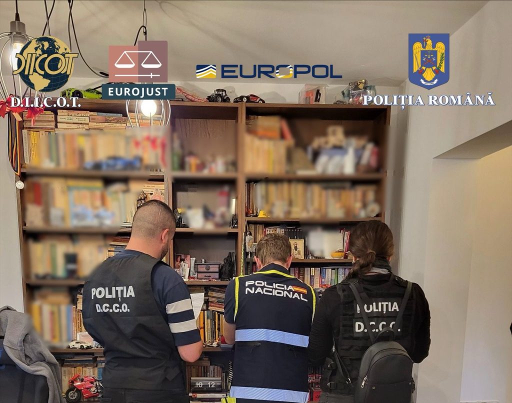Grup infracțional internațional destructurat