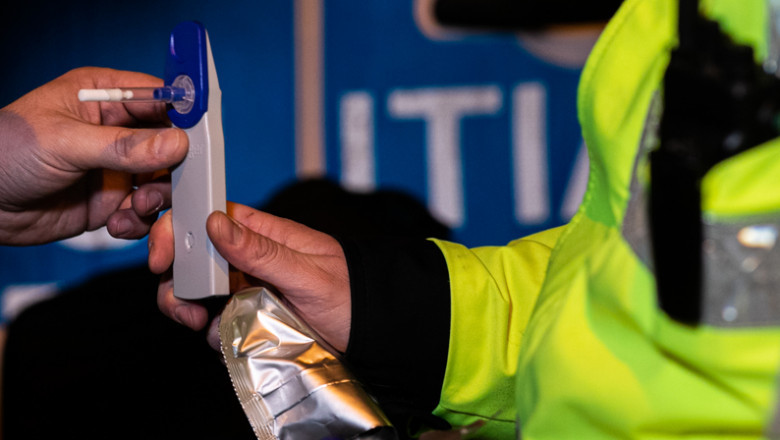 Prins drogat la volan