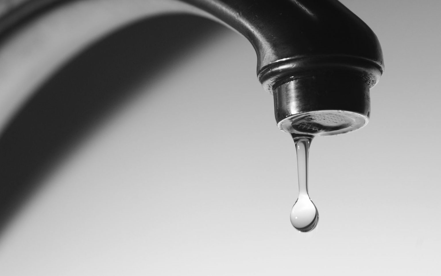 Apă contaminată CÂMPINA