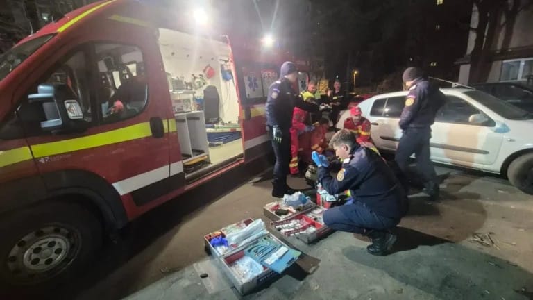Corpul neînsuflețit al unui bărbat