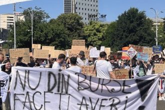 Studenții ies în stradă