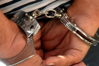 Reținut pentru 24 de ore