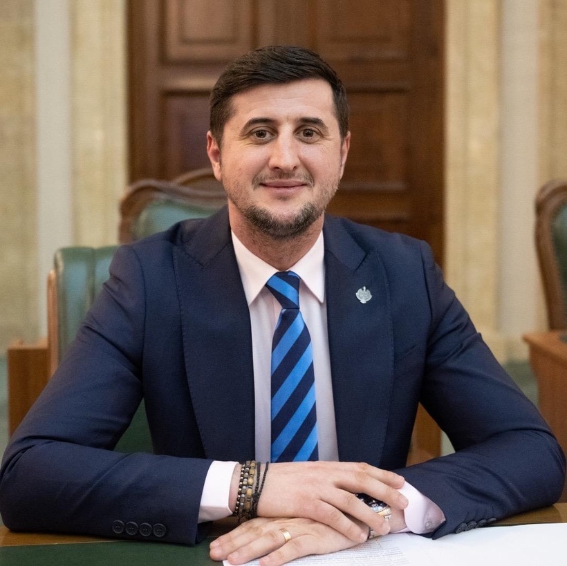 senator lucian rusu