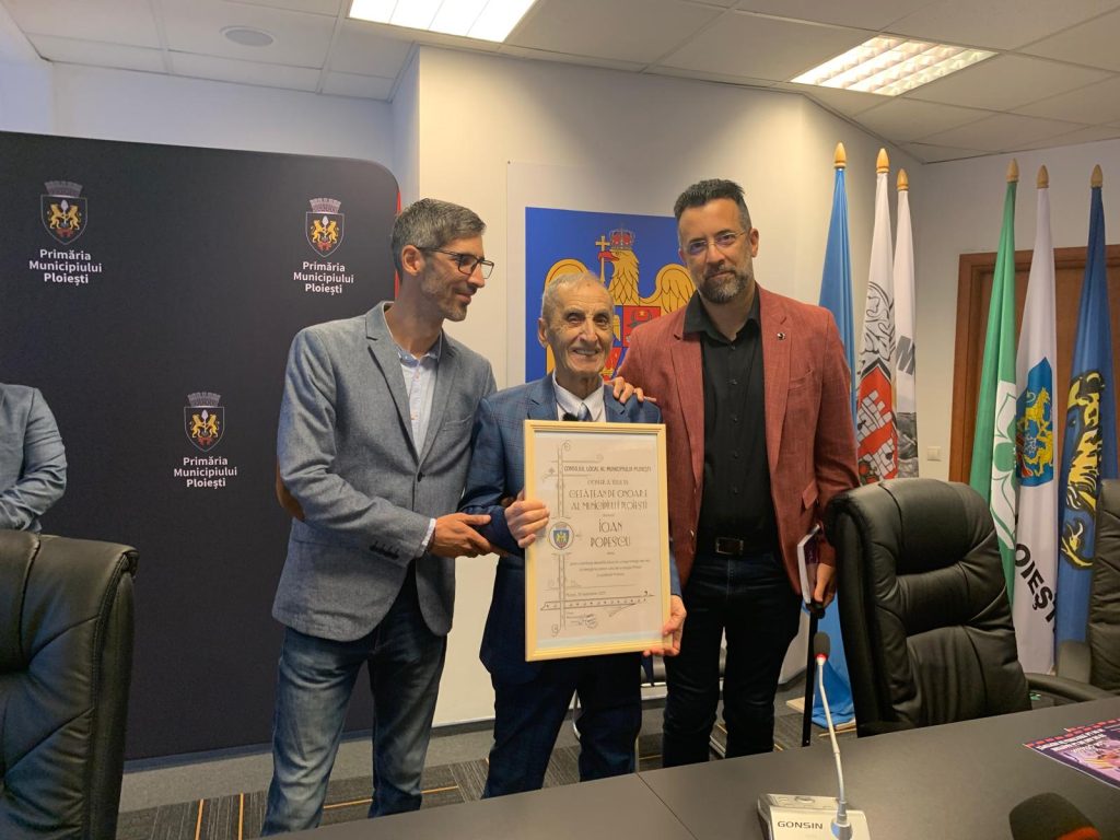 3 cetățeni de onoare