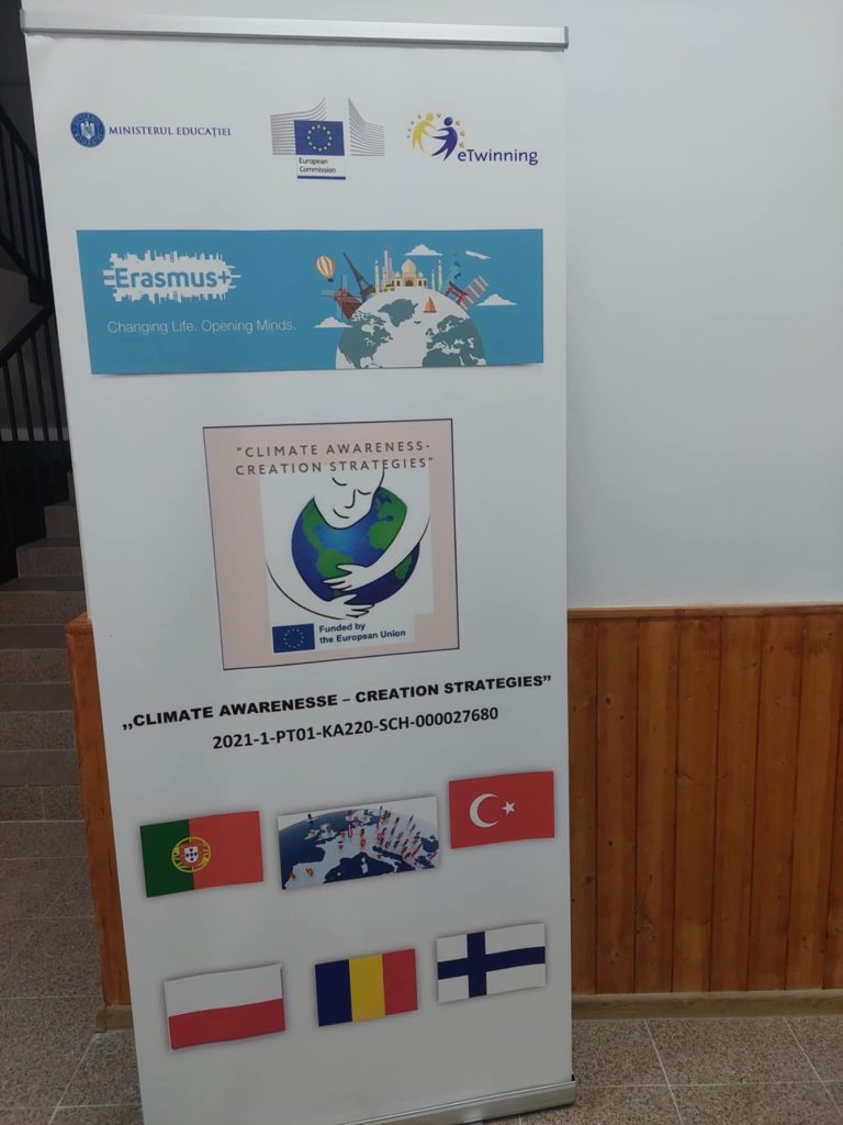 Școala Gimnazială Puchenii Mari, 