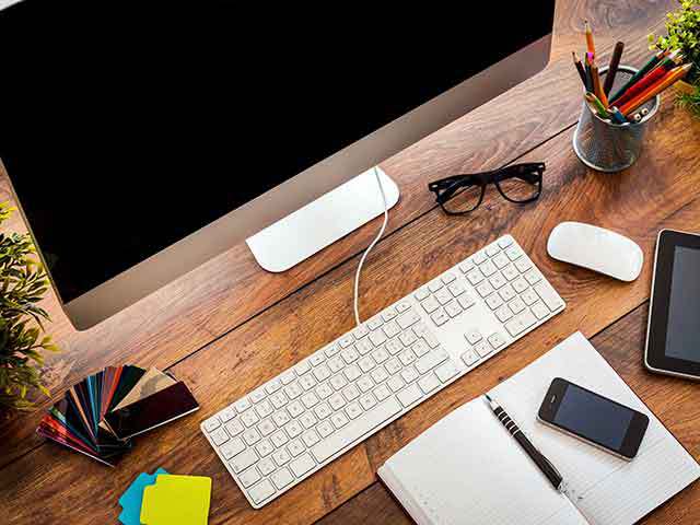 8 zile pe lună de muncă de acasă