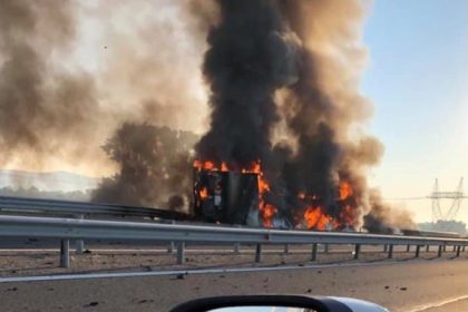 Incendiu auto pe A3