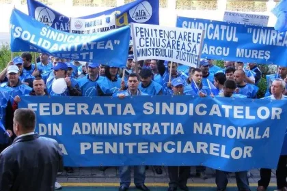 Proteste reluate