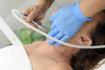 Medic estetician fals