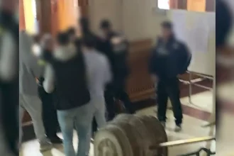 Tânăr de 15 ani reținut