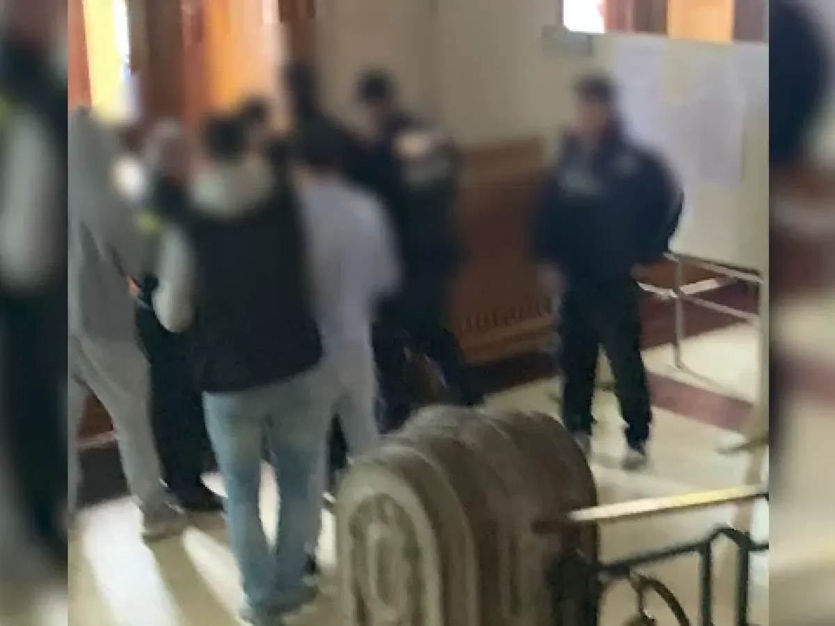 Tânăr de 15 ani reținut