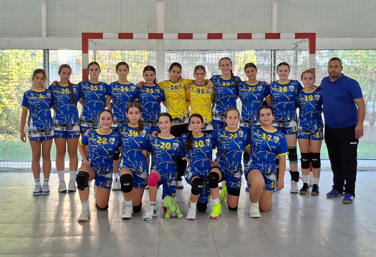 Echipa de handbal junioare 3
