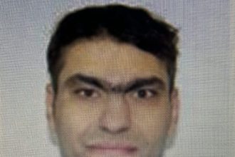 AȚI VĂZUT ACEASTĂ PERSOANĂ