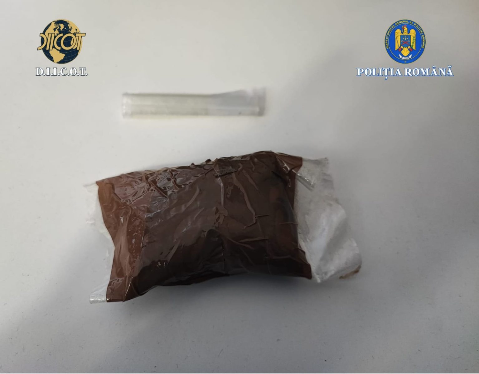 Trafic de droguri, doi reținuți în Buzău