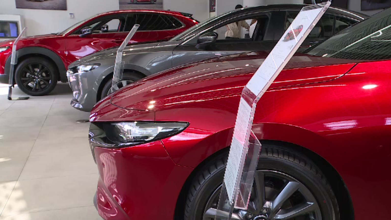 Înmatriculările de autoturisme noi