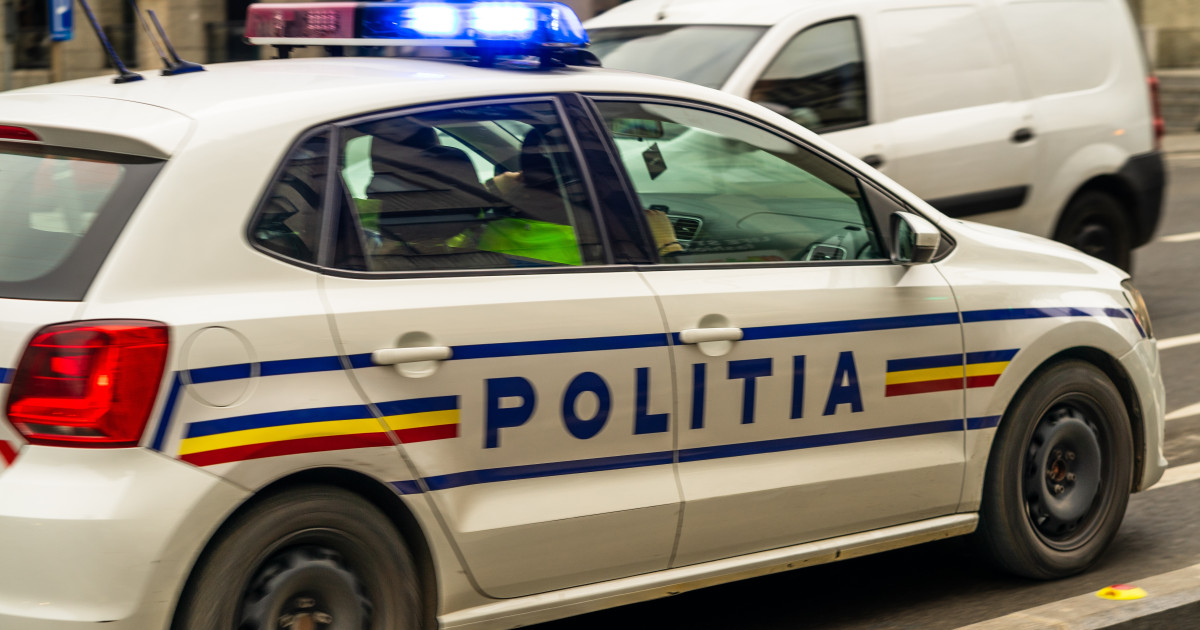 Femeie prinsă la volanul unui autoturism