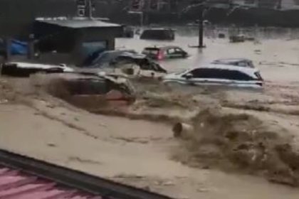 Peste 900.000 de oameni