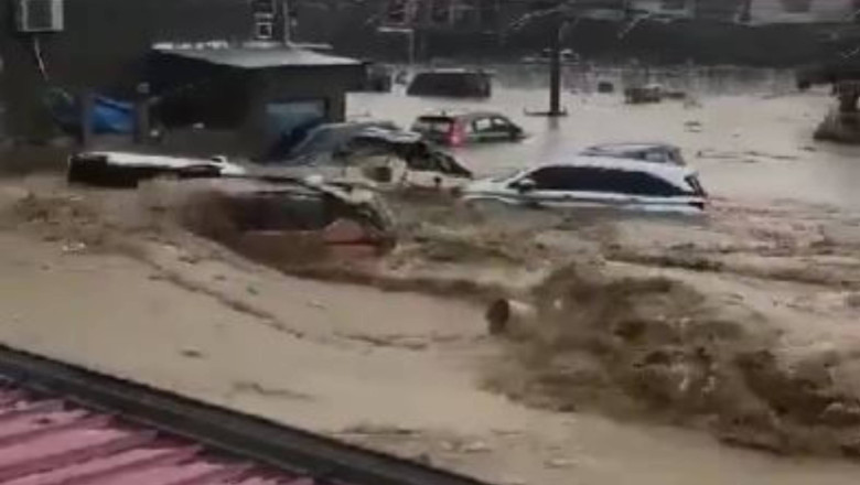 Peste 900.000 de oameni