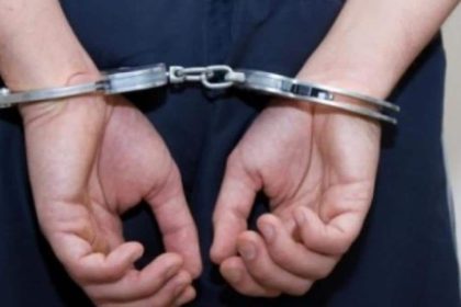 Femeie reținută pentru furt