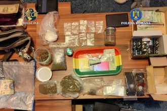 Rețea de trafic de droguri