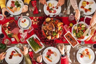 Românii se pregătesc pentru cel mai scump Crăciun