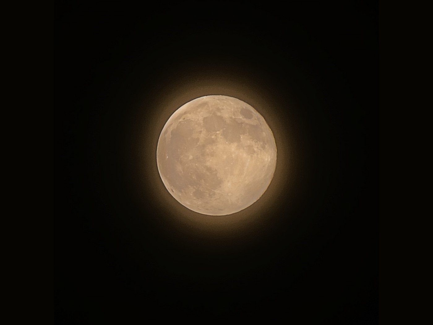 Superluna Castorului