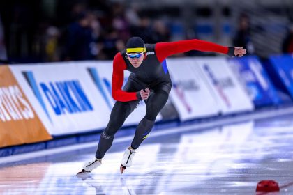 Sportivul secţiei de patinaj viteză