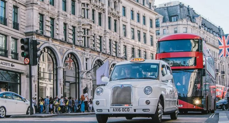 Călătorii în Marea Britanie