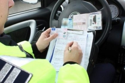 Identificat la volanul unui autovehicul neînmatriculat