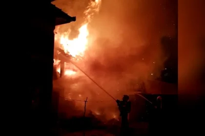 Ars în propria casă