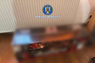 Aproape o tonă de articole pirotehnice