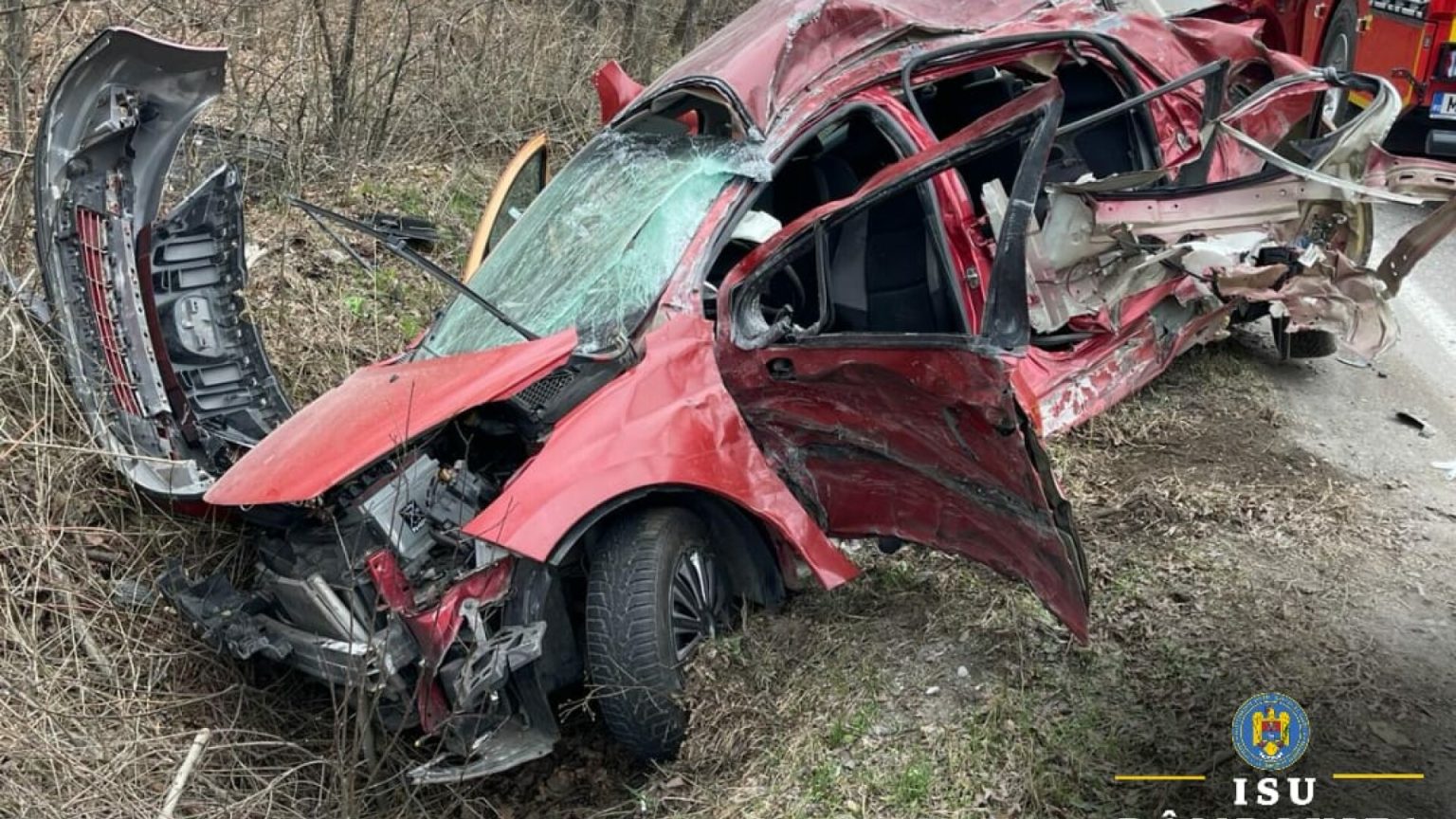 11 persoane decedate