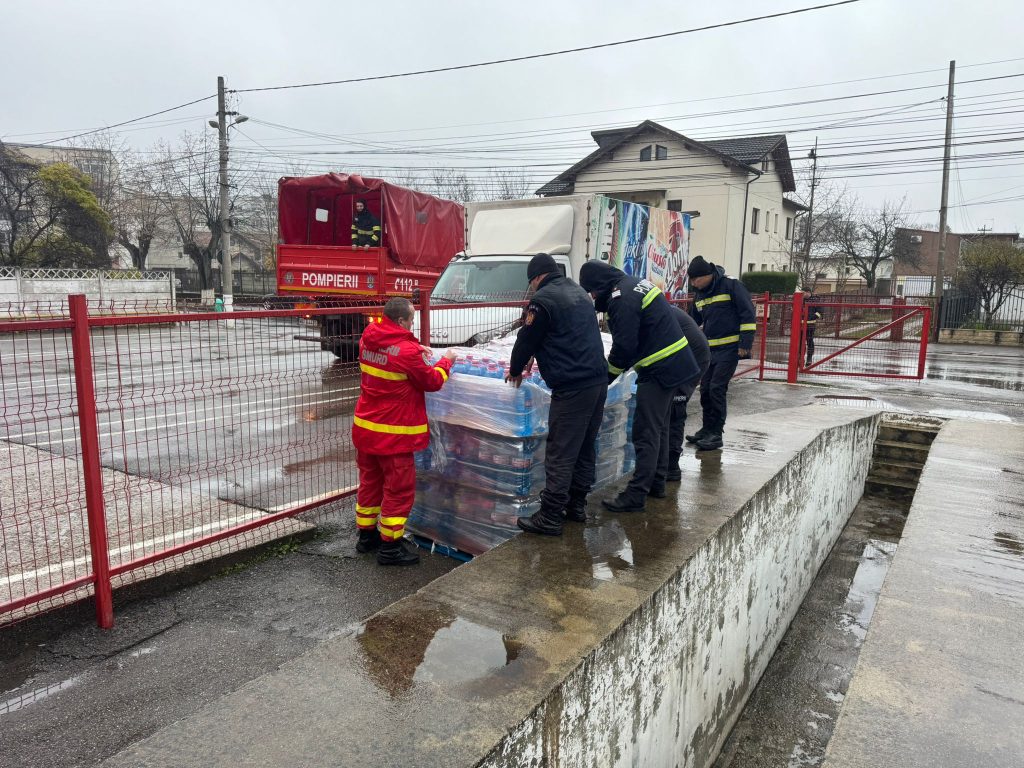 Apă potabilă donată