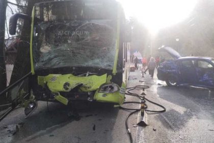 Accident rutier cu autocar