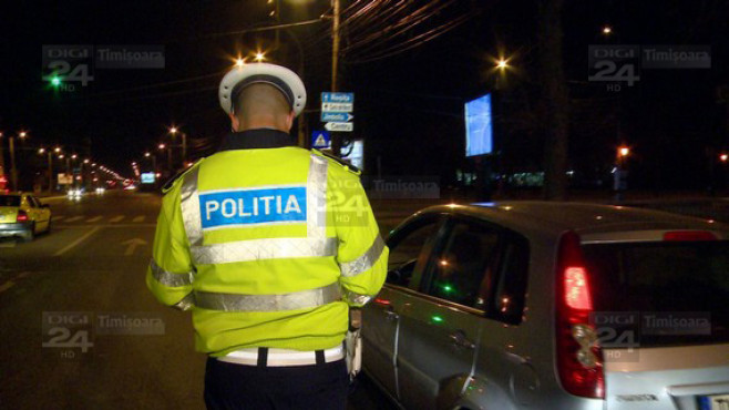 Bărbat surprins la volan