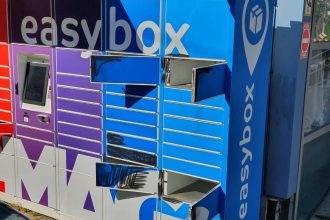 Doi tineri prinși în flagrant