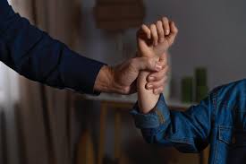 Violența domestică