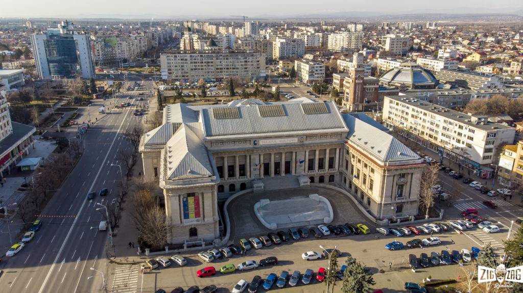 Eastern Community Lounge